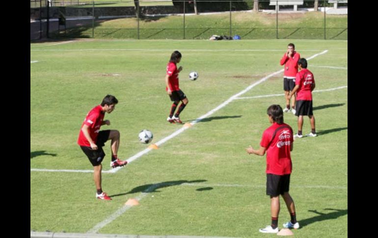 Los jugadores del Atlas durante uno de los entrenamientos previos al juego ante Monterrey. E.PACHECO  /