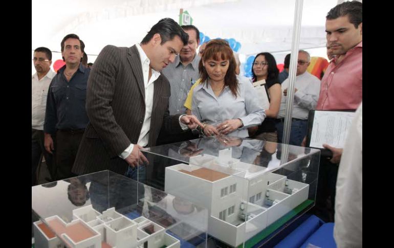 Aristóteles Sandoval asistió a la inauguración de la Feria de la Vivienda. A. CAMACHO  /