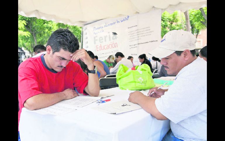 Imagen de archivo de la Feria de Educación que se llevó a cabo en Guadalajara, los días 22 y 23 de agosto de 2009. A. GARCÍA  /