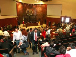 Rafael Castellanos rindió protesta después de la votación de los 36 legisladores presentes en el Congreso local. A. GARCÍA  /