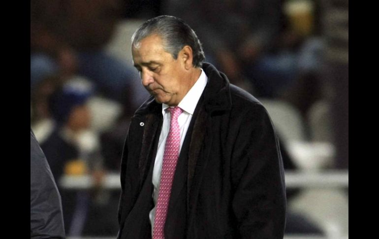 El ex técnico del equipo poblano alega que le deben un mes de salario. MEXSPORT  /