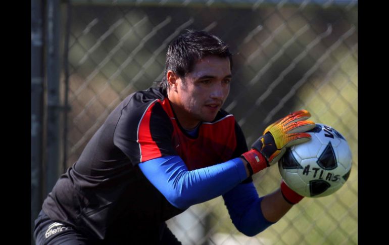 Miguel Pinto considera que los rojinegros deben evitar el descenso antes que pensar en la Liguilla. MEXSPORT  /