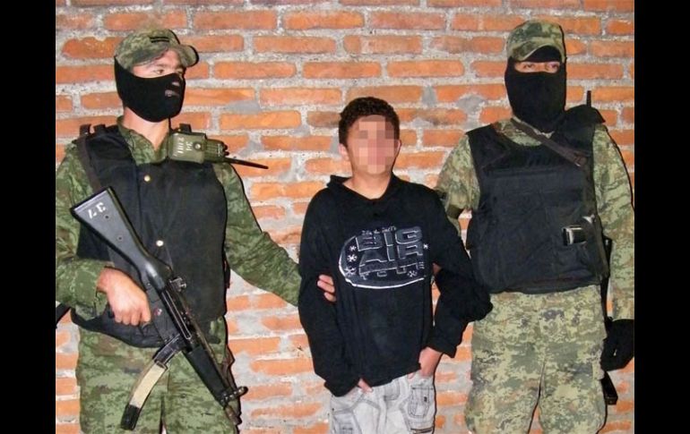 Édgar, conocido como “El Ponchis” o “El niño sicario” fue detenido en diciembre de 2010 junto con sus hermanas. ARCHIVO  /