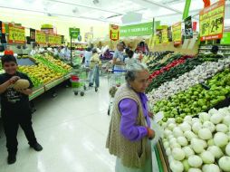 Productores jalisciences tendrán la oportunidad de participar en la feria de proveedores que realiza la cadena Walmart. ARCHIVO  /