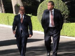 El presidente Felipe Calderón y el secretario de Gobernación, Francisco Blake Mora. ARCHIVO  /