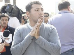 Óscar de la Hoya extravió su cartera durante la pelea del “Canelo” el sábado pasado. AP  /