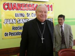 El arzobispo Juan Sandoval fue el invitado de honor en la sesión informativa en el Mercado del Mar. A. CAMACHO  /