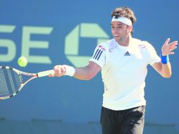 Fernando González ya estuvo entrenando con sus compañeros en la serie Copa Davis. ESPECIAL  /