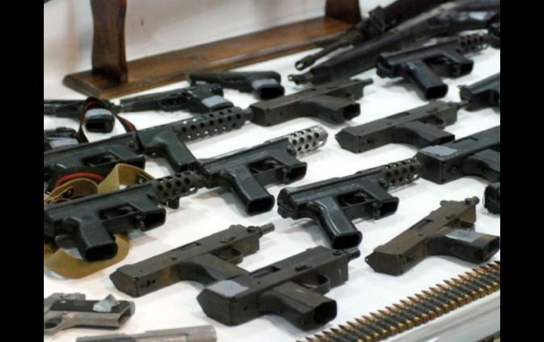 Revelan que hasta 450 armas quedaron a disposición de criminales mexicanos. ARCHIVO  /