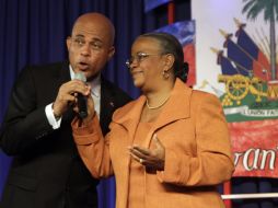 Los dos candidatos a la Presidencia de Haití Michel Martelly y Mirlande Manigat. AP  /