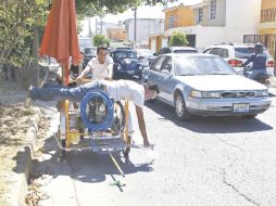 Organismos ciudadanos trazaron una ciclovía de tres kilómetros sobre Avenida Inglaterra. E. PACHECO  /