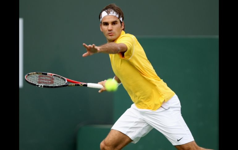 Roger Federer vence sin problemas al ruso Igor Andreev. AFP  /