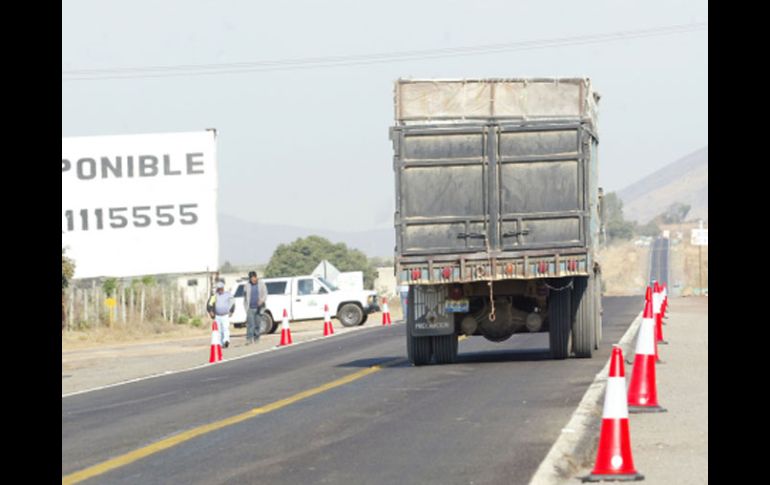 Se inician las obras de la primera etapa de la ampliación de la Carretera Guadalajara-Tequila. E. BARRERA  /