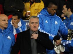 El técnico Didier Deschamps durante el partido contra el Manchester. EFE  /