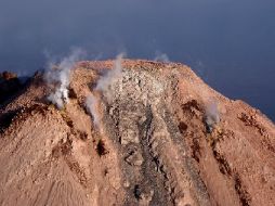 Vista aérea del Volcán de Colima. ESPECIAL  /