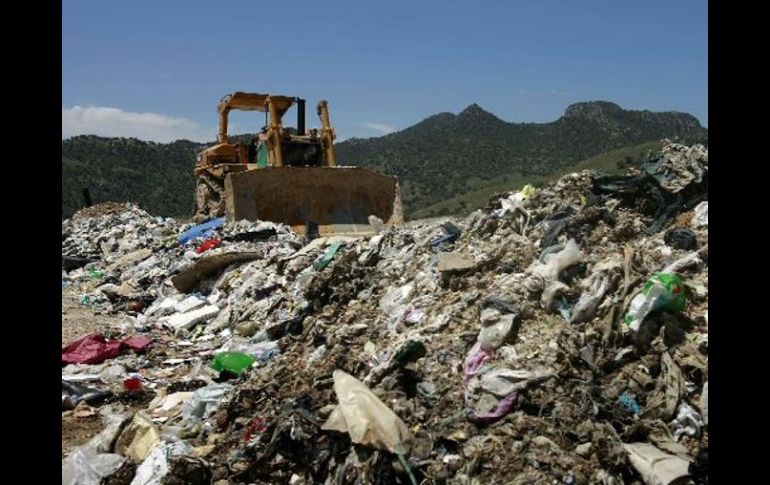 La Secretaría de Medio Ambiente critica los incumplimientos de ayuntamientos en el manejo de residuos. A. CAMACHO  /