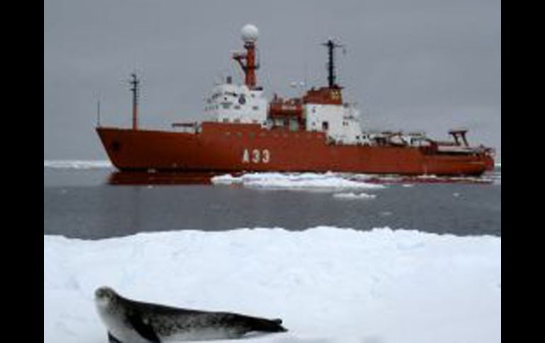 La gigantesca embarcación aloja una universidad flotante como parte de un programa de postgrado en ciencias del mar. EL UNIVERSAL  /