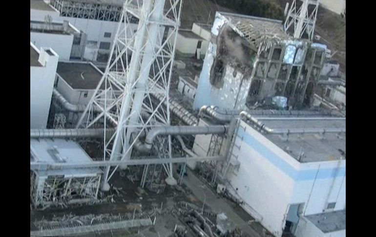 Vista aérea de la central Fukushima, la cual presenta daños en varios reactores. REUTERS  /