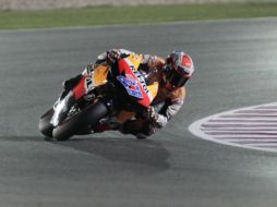 Casey Stoner sigue siendo el más rápido en la segunda práctica de Moto GP. AP  /