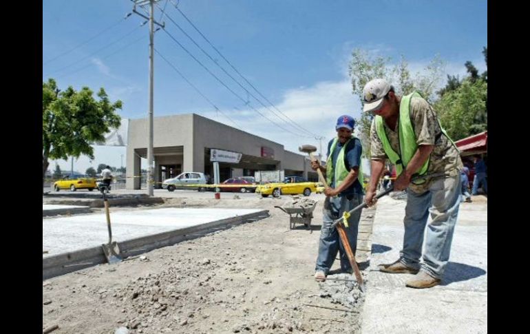 El proyecto para pavimentar 33 vialidades con concreto hidráulico se ejecutará con los mil 100 MDP. ARCHIVO  /