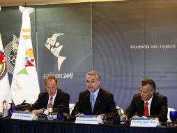 Emilio González Márquez, gobernador de Jalisco, y Carlos Andrade Garín, director del Copag, durante la asamblea de la Odepa. E. PACHECO  /