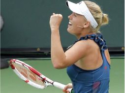 Caroline Wozniacki tras conseguir la victoria de la final del torneo. REUTERS  /