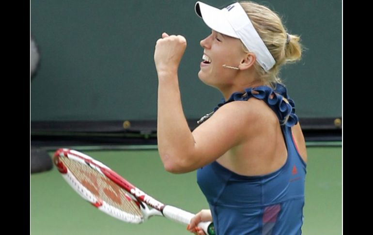 Caroline Wozniacki tras conseguir la victoria de la final del torneo. REUTERS  /