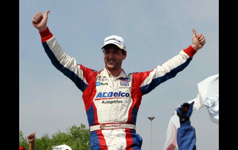 El piloto Patrick celebra su victoria en NASCAR, Monterrey. MEXSPORT  /