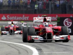 Foto de archivo del piloto brasileño Felipe Massa conduciendo su Ferrari durante una carrera de la F1. ARCHIVO  /