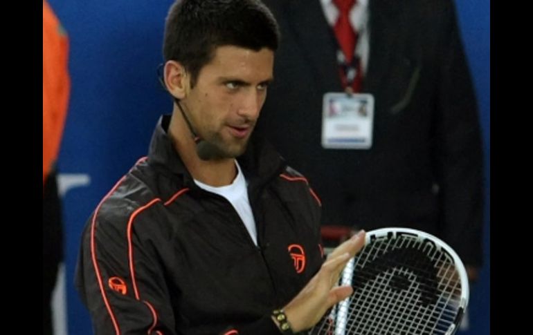 El tenista Djokovic durante la visita a una clínica en Colombia, previa al encuentro amistoso con Nadal. EFE  /