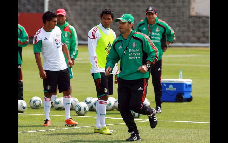 Por increíble que parezca, 'Chepo' tiene varias opciones para elegir quien meta goles en el 'Tri'. MEXSPORT  /