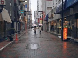 Hoy, las calles de las zonas comerciales de Tokio lucen vacías. REUTERS  /