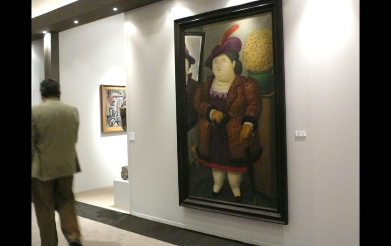 La TEFAF expone más de 30 mil obras, en la fotografía se observa un óleo de Botero expuesto en la edición de este año. EFE  /