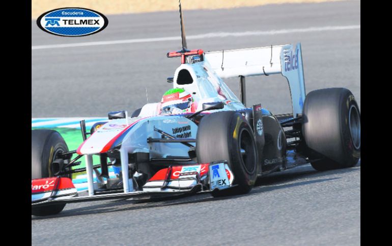 A su llegada a Melbourne, 'Checo' se dio tiempo de descansar e ir al zoológico para conocer a los canguros. GETTY IMAGES SPORT  /