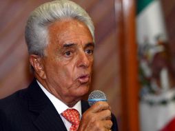 Justino Compeán, Presidente de la Federación Mexicana de Futbol en el lanzamiento de la campaña contra la obesidad infantil. MEXSPORT  /