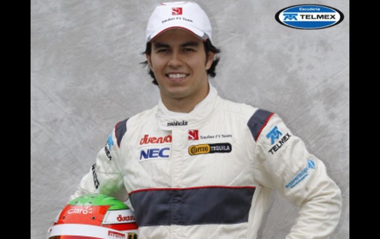 Sergio Pérez se declara listo para arrancar su Sauber en el Gran Premio de Australia. REUTERS  /