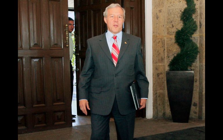 El secretario general de Gobierno Fernando Guzmán Pérez Peláez durante una reunión en Casa Jalisco. E. BARRERA  /