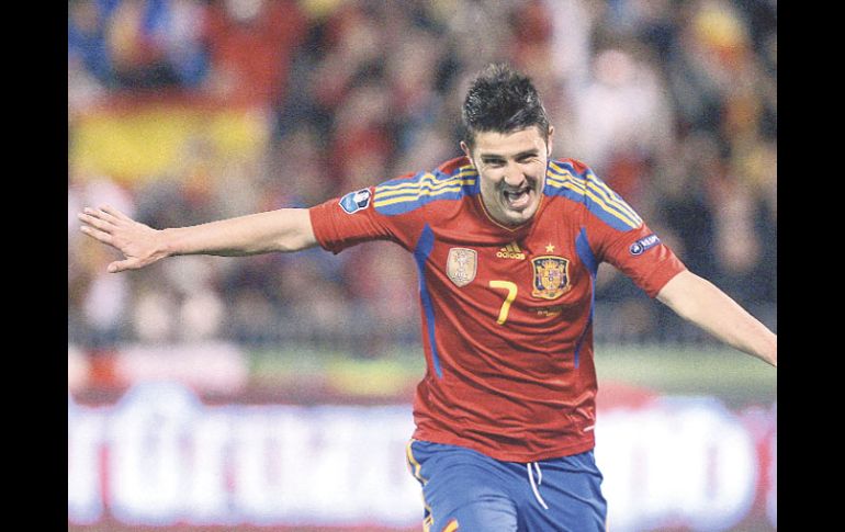 David Villa festeja su segunda anotación, ayer en Granada ante los checos. EFE  /