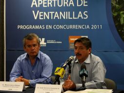 Álvaro García y Juan Antonio González anunciaron ayer la apertura de ventanillas para presentar proyectos y concursar. A. HINOJOSA  /