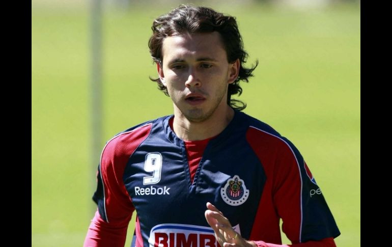 Omar Arellano durante una sesión de entrenamiento. MEXSPORT  /