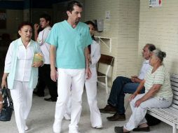 De entre los mil 50 empleados del Hospitalito se buscarán a los candidatos a sumarse al programa. ARCHIVO  /