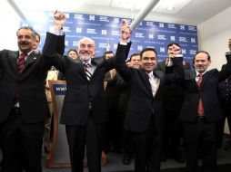 José Luis Durán, Luis Felipe Bravo Mena, Ulises Ruiz y Gustavo Madero, después de anunciar al candidato de unidad. EL UNIVERSAL  /