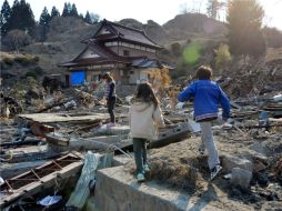 SRE fue el encargado de llevar la ayuda humanitaria a Japón. EFE  /