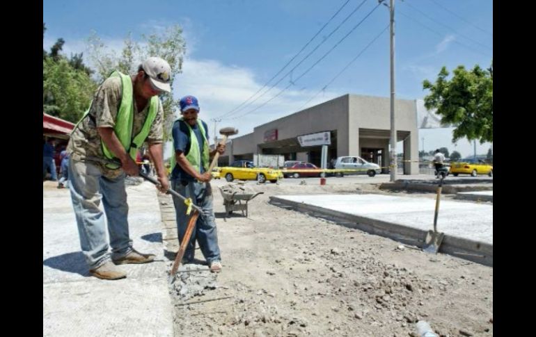 La empresa a cargo se compromete a trabajar 24 horas al día para dar celeridad a las obras. ARCHIVO  /