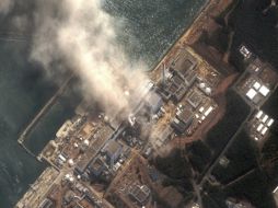 La central nuclear Fukushima Daiichi resultó seriamente dañada por el sismo y tsunami del pasado 11 de marzo. ARCHIVO  /