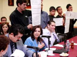 Durante la comparecencia de Martha Ruth, pobladores de Juanacatlán y El Salto habían protestado el martes en su contra. E. PACHECO  /