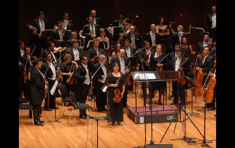 En la fotografía se obsrva a la Orquesta Sinfónica del Instituto Politécnico Nacional durante su participación en el evento. NTX  /