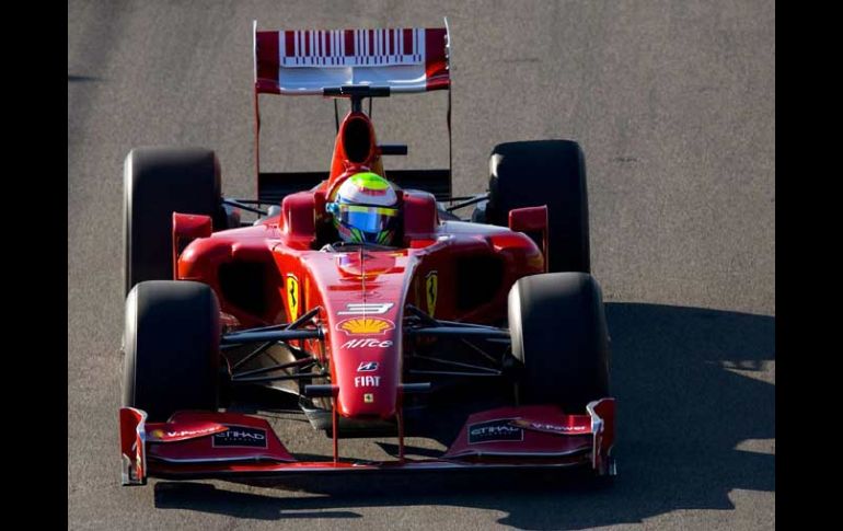 Felipe Massa asegura que la escudería de Maranello tiene mucho por trabajar. MEXSPORT  /