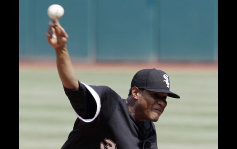 Edwin Jackson durante el partido contra los Indios de Cleveland. AP  /