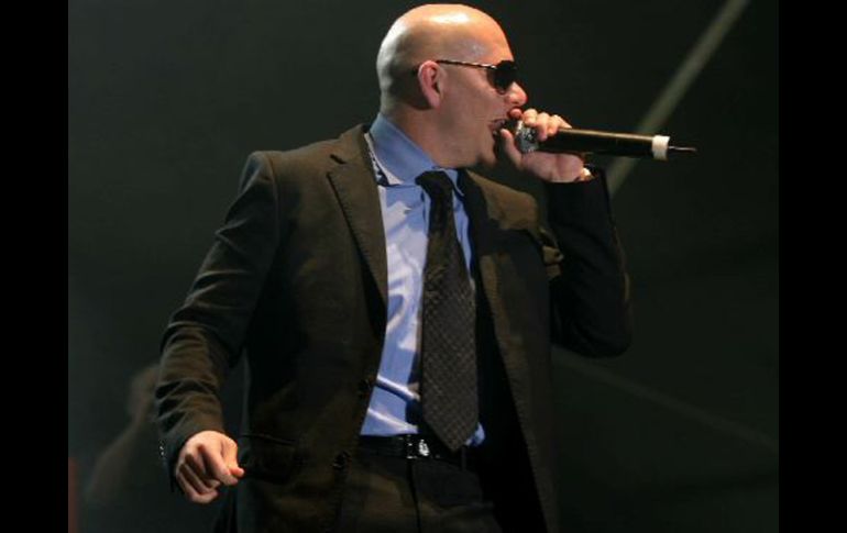 Pitbull es considerado como uno de los nuevos estandartes del hip hop urbano. ARCHIVO  /